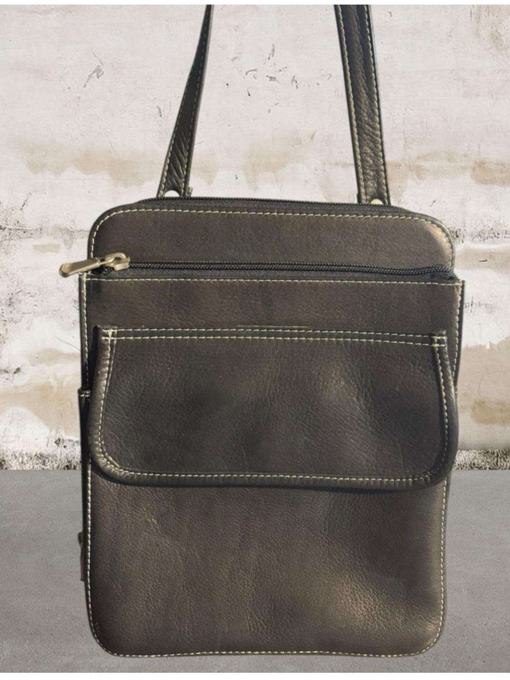 Le Donne NWT Women’s Leather Structured Organizer Shoulder/Crossbody Bag